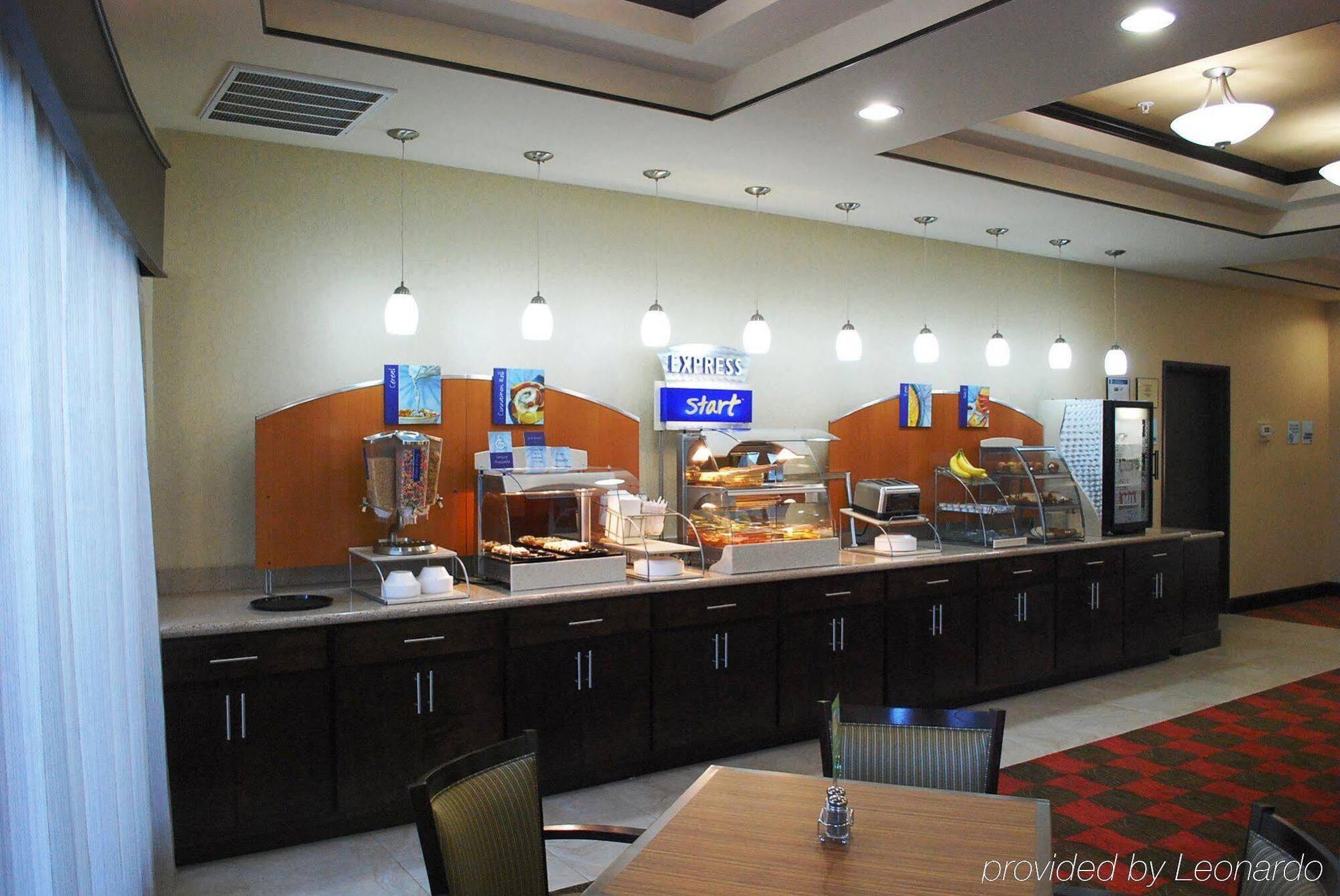 休斯顿南智选假日套房酒店 - 毗邻皮尔兰 佩尔兰 外观 照片